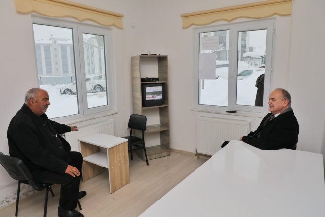 Başkan Özlü’nün Ziyaretlerine Kar Engel Olmuyor