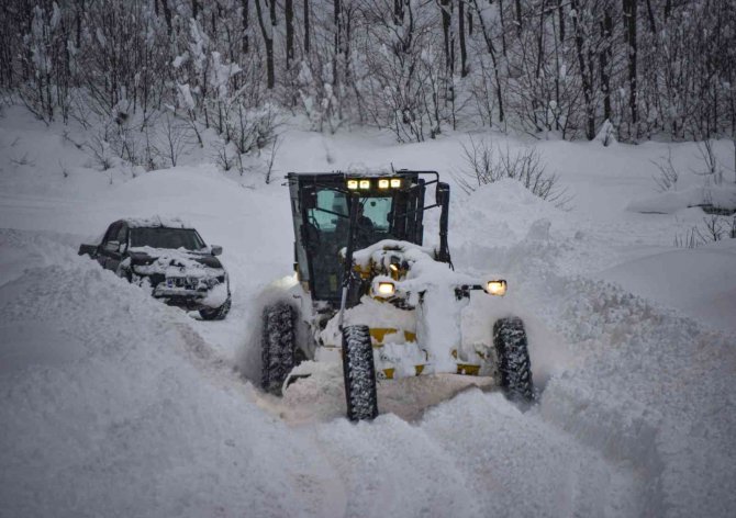 Ordu’da Kar Kalınlığı 2 Metreye Ulaştı