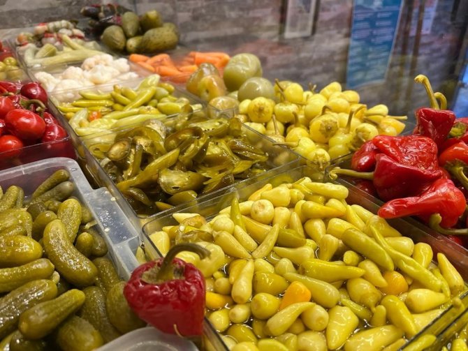 Havaların Soğumasıyla Acı Biber Turşusunun Satışları 10 Kat Arttı