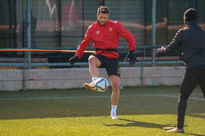 Göztepe, Altay Maçı Hazırlıklarını Sürdürüyor