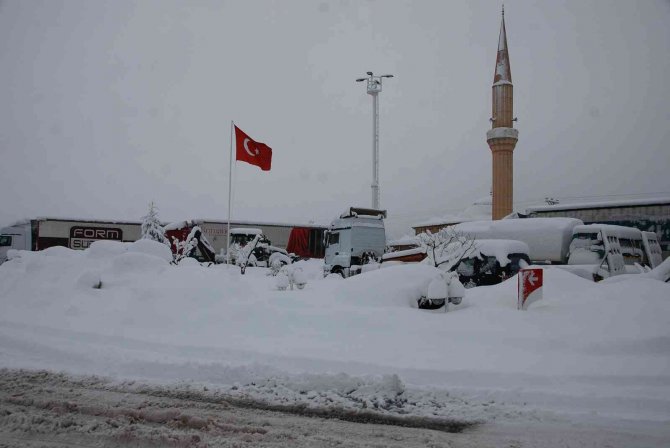 Antalya-konya Karayolu 21 Saat Sonra Trafiğe Açıldı