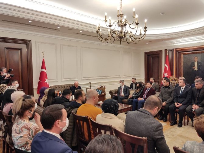 İ̇çişleri Bakanı Soylu, Gönül Radyosu Çalışanlarını Kabul Etti