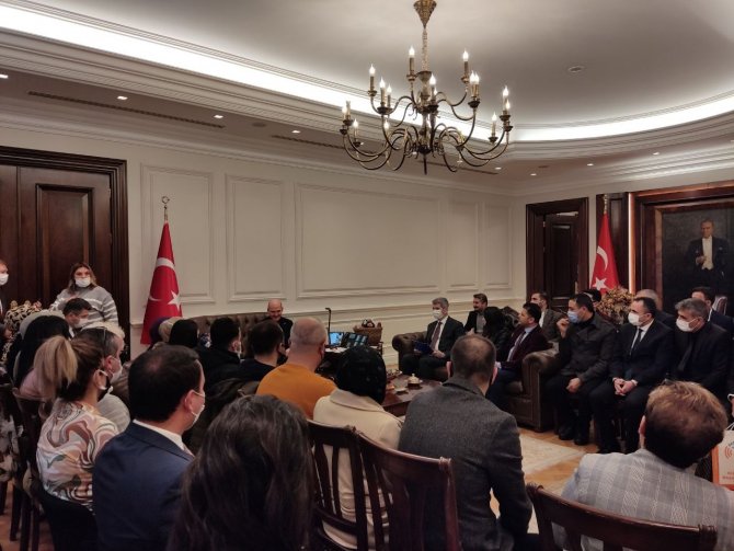 İ̇çişleri Bakanı Soylu, Gönül Radyosu Çalışanlarını Kabul Etti