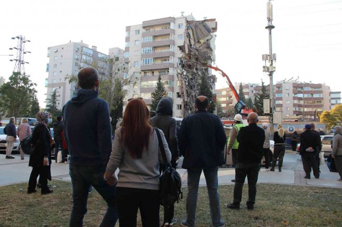 11 Kişiye Mezar Olan Apartmanın Beton Kalitesi Düşük Çıktı