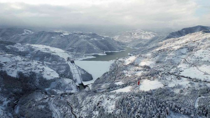 Samanlı Dağları Ve Yuvacık Barajı’nın Kar Manzarası Mest Etti