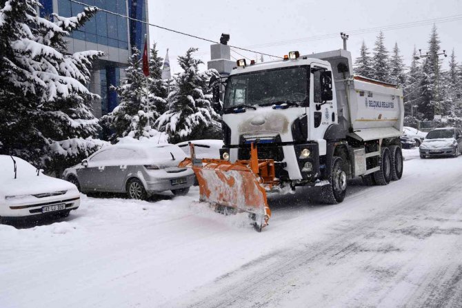 Selçuklu Belediyesi Ekipleri 7/24 Görev Başında