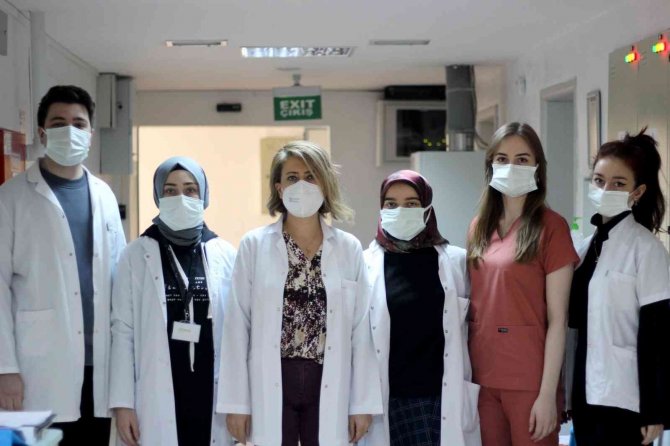 Uzmanlardan "Covid-19 Ve Gribin Birlikte Olduğu Vakalar Görülmeye Başlandı" Uyarısı