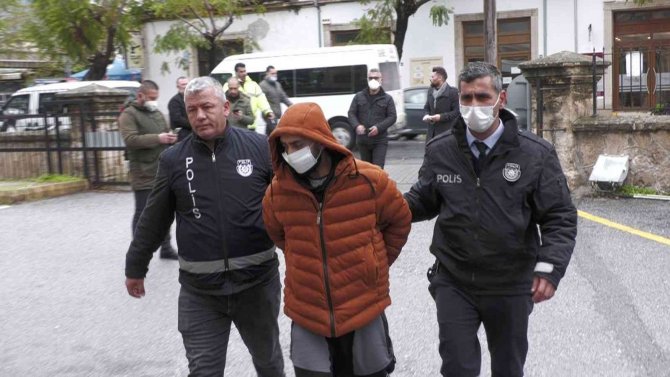 Kktc’de Soygun: 3 Gözaltı