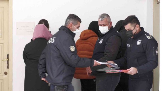 Kktc’de Soygun: 3 Gözaltı