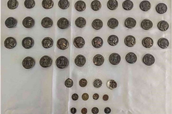 Ardahan’da Antik Yunan Dönemine Ait 50 Adet Sikke Ele Geçirildi