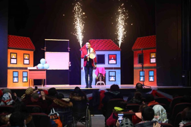 Mıstık Show Engelli Çocuklar Ve Aileleri İçin Perdelerini Açtı