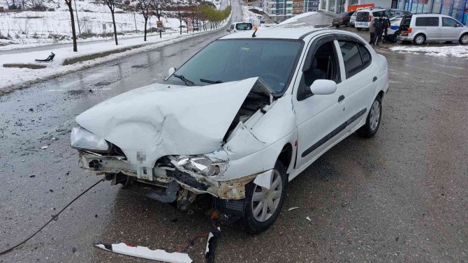 Samsun’da Trafik Kazası: 2 Yaralı