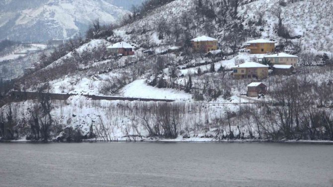 ‘Saklı Cennet‘te Karla Mücadele