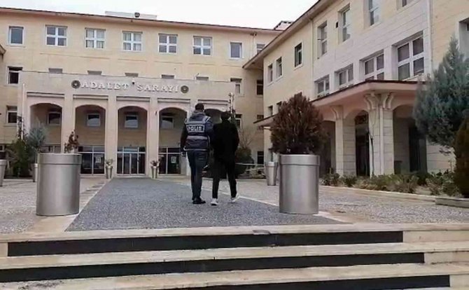 Siirt’te Dosyası Kabarık Firari Hırsız Tutuklandı