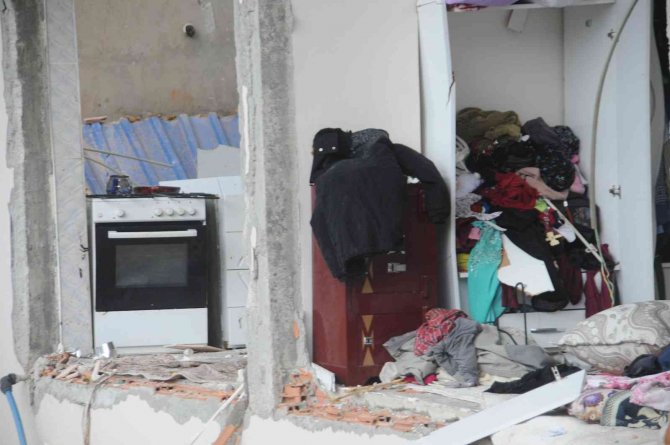 Cizre’de İki Katlı Evde Tüp Patladı:3 Yaralı