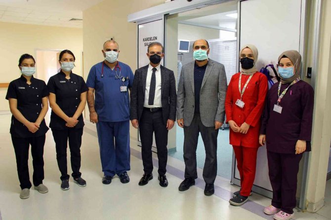 Parmak Bebeğe Kalp Ameliyatı