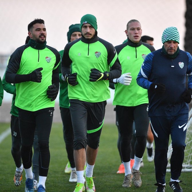 Bursaspor’un Antalya Kampı Başladı