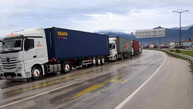 Tag Otoyolu Gaziantep Yönü Trafiğe Kapatıldı