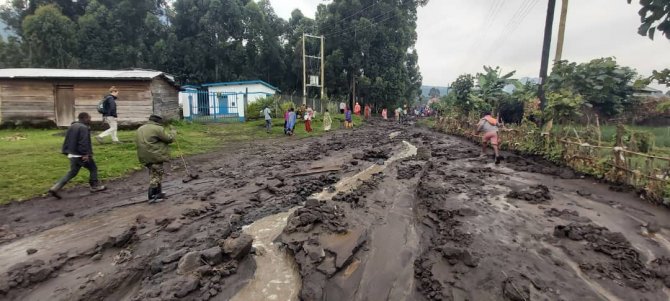Uganda’da Sel Ve Toprak Kayması: 9 Ölü