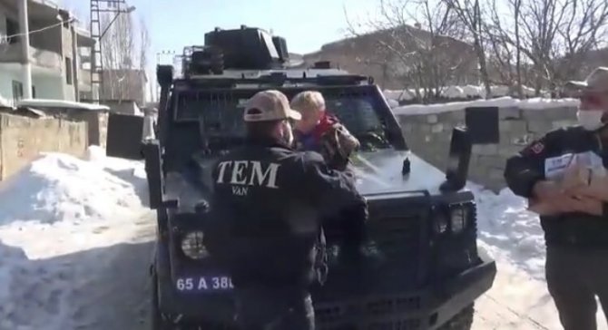 Van Polisi Çocuklarla Buluştu