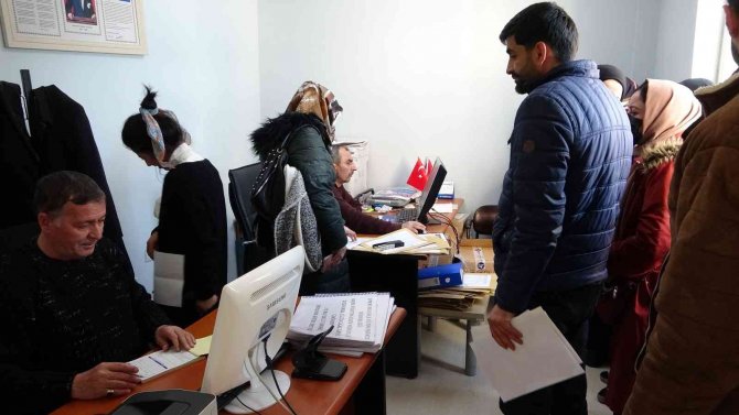 Van’da Açık Öğretim Kayıtlarına Yoğun İlgi