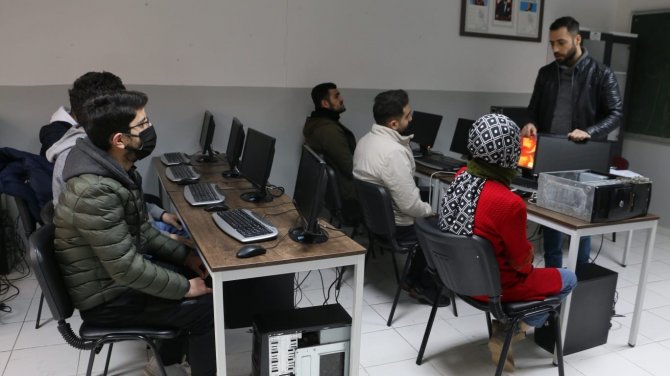 Yenişehir Belediyesinin ‘Yesmek’ Kursundan 225 Kişi Eğitim Aldı