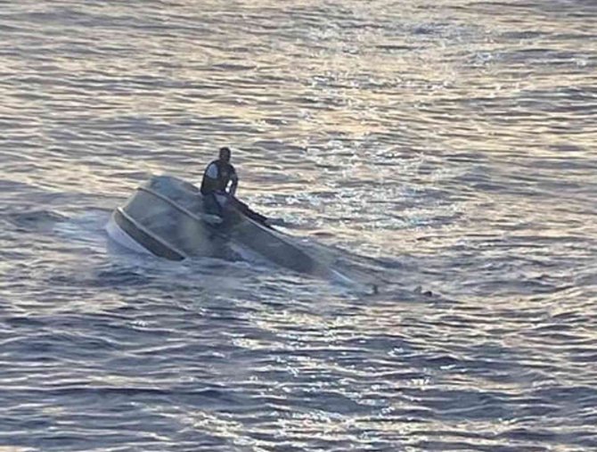 Florida Açıklarında Alabora Olan Teknedeki 5 Kişinin Cansız Bedenine Ulaşıldı