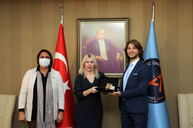 Rektör Özkan, Gençlik Meclisi Yönetimini Ağırladı