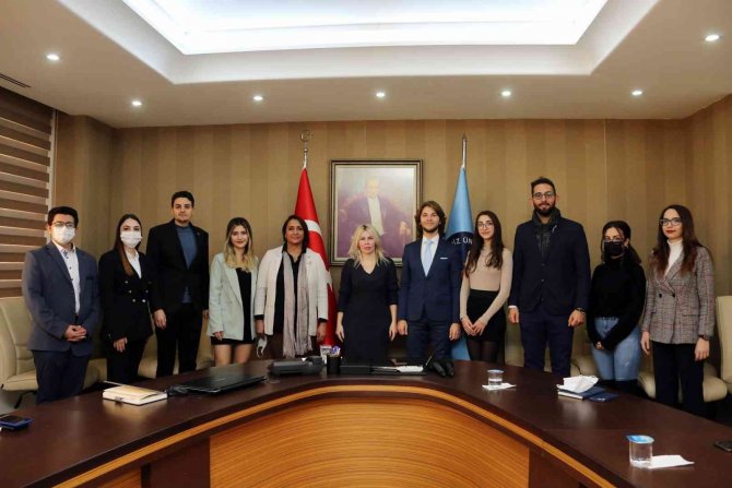 Rektör Özkan, Gençlik Meclisi Yönetimini Ağırladı
