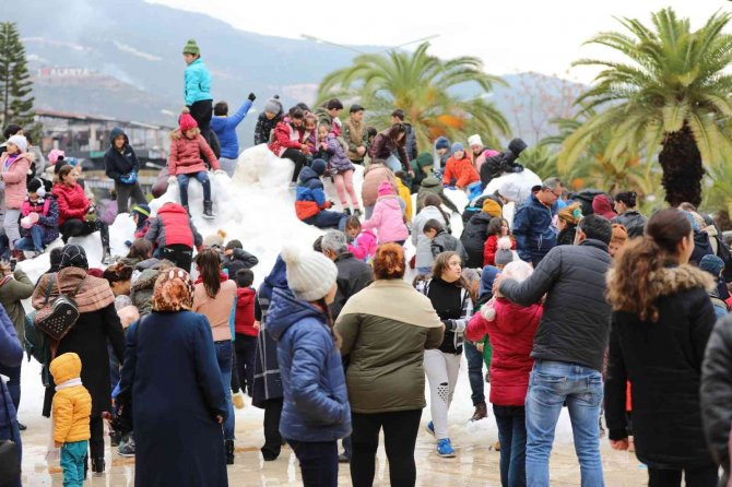 Alanya’da Kar Şenliği