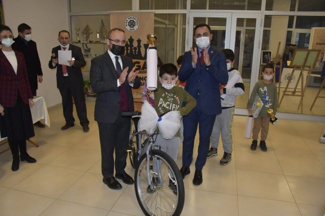 Biga’da Satranç Turnuvası Heyecanı