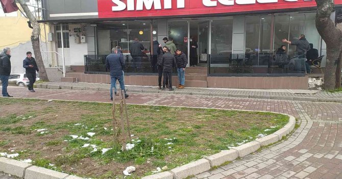 El Salladı Kalbinden Bıçaklandı