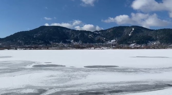 Gölcük Gölü Tamamen Buz Tuttu