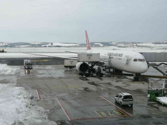 İ̇stanbul Havalimanı’nda Üçüncü Pist De Devreye Girdi