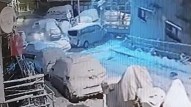 İ̇stanbul’da Karlı Yolda Dehşet Anları: Hamile Sürücü Ve Kardeşi Ölümden Döndü