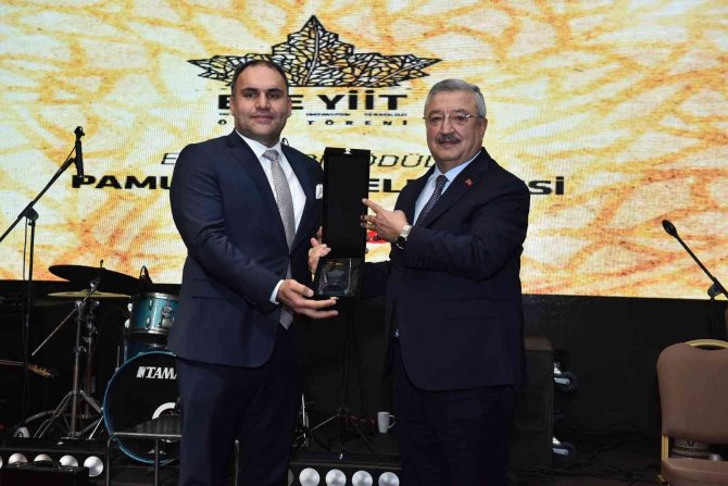 Pamukkale Belediyesi ‘Yılın En İ̇yi Proje’ Ödülünün Sahibi Oldu