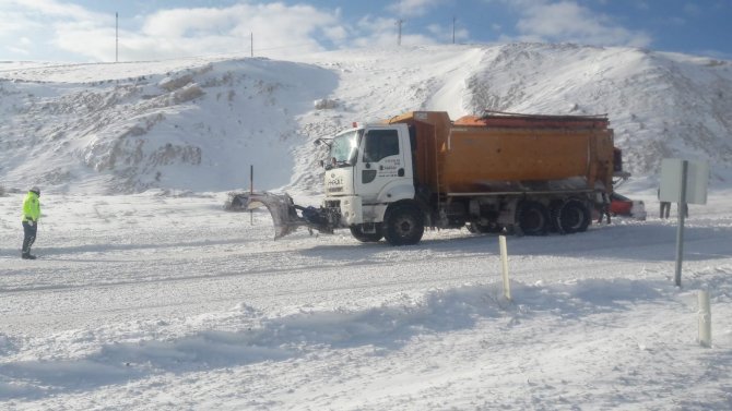 Araçlar Tipide Mahsur Kaldı