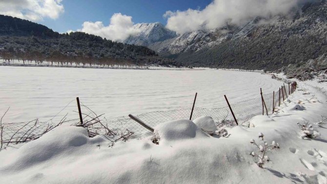 Turizmin Gözdesi Kemer’de, Bu Kez Snowboard Keyfi