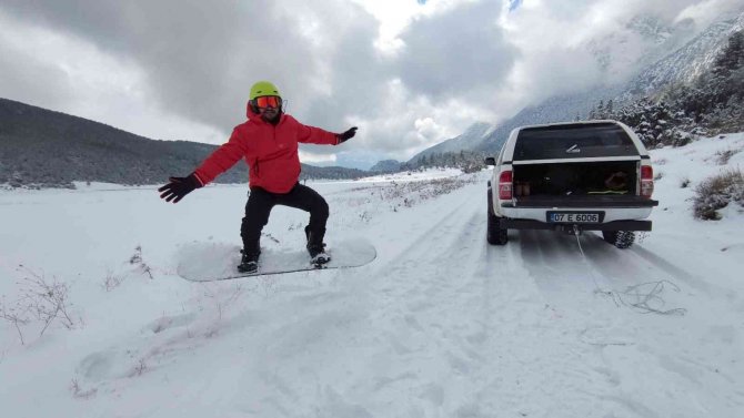 Turizmin Gözdesi Kemer’de, Bu Kez Snowboard Keyfi