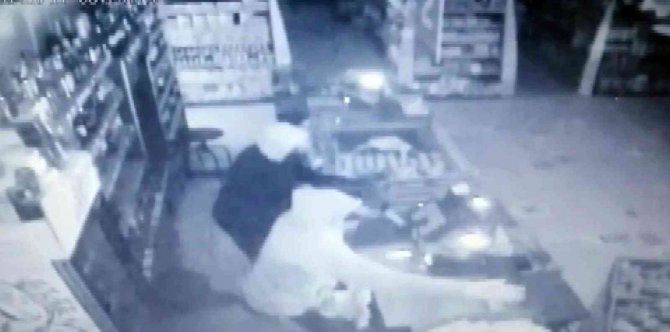 Ümraniye’de Dakikalar İçerisinde 2 Milyonluk Soygun Kamerada