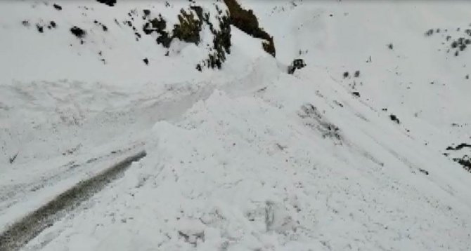 3 Günde Açılan 1,5 Kilometrelik Yol 3 Saatte Kapandı