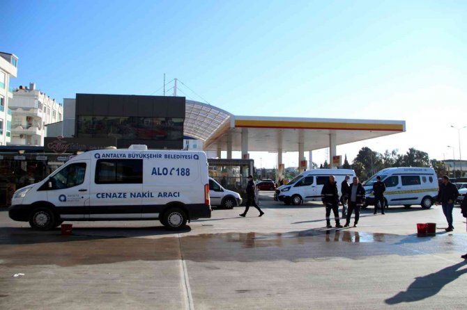 Antalya’da Cinayet: 1 Ölü, 1 Yaralı