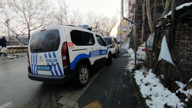 Bursa’da Otobüse Kartopu Atan Çocukları Kovalayan Otobüs Şoförü Bıçaklandı