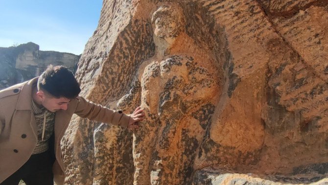 İ̇znik’te 2000 Yıllık Herkül Kabartması Tahrip Edildi