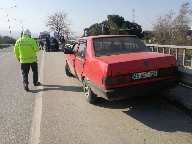 Ecel Direksiyon Başında Yakaladı