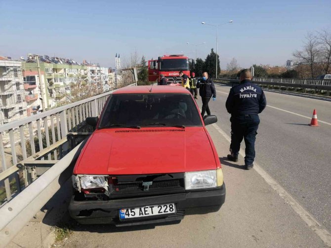 Ecel Direksiyon Başında Yakaladı
