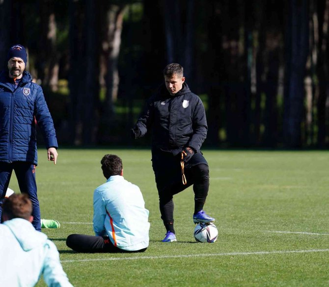 Emre Belözoğlu’ndan Hataya Yerinde Müdahale