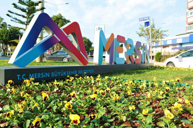 Mersin Büyükşehir Belediyesi, 2021’de Milyonlarca Bitki Dikti