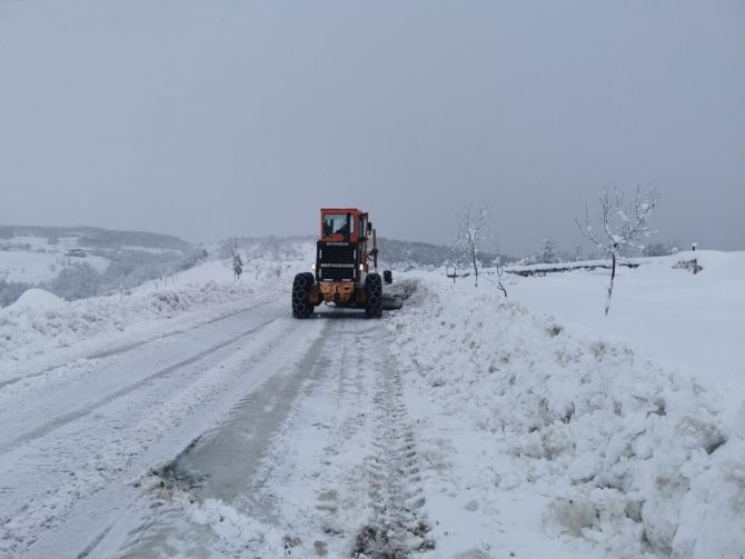 Karla Büyük Mücadele: 435 Mahalle Yolundan 427’si Açıldı