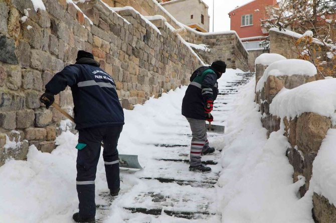 Talas’ta Her Noktada Kış Çalışması